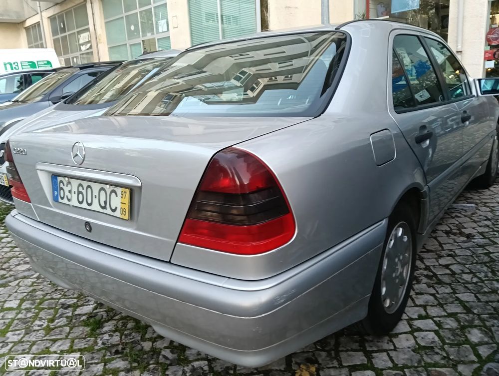 Mercedes-Benz C 220 CDI Classic - 32