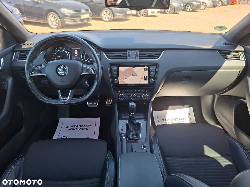 Skoda Octavia 2.0 TDI DSG RS - 23
