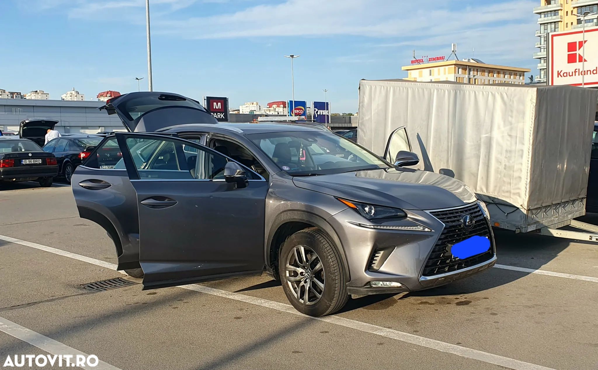 Lexus Seria NX 300h - 1