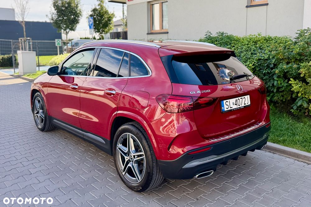Mercedes-Benz GLA 200 AMG Line - 4