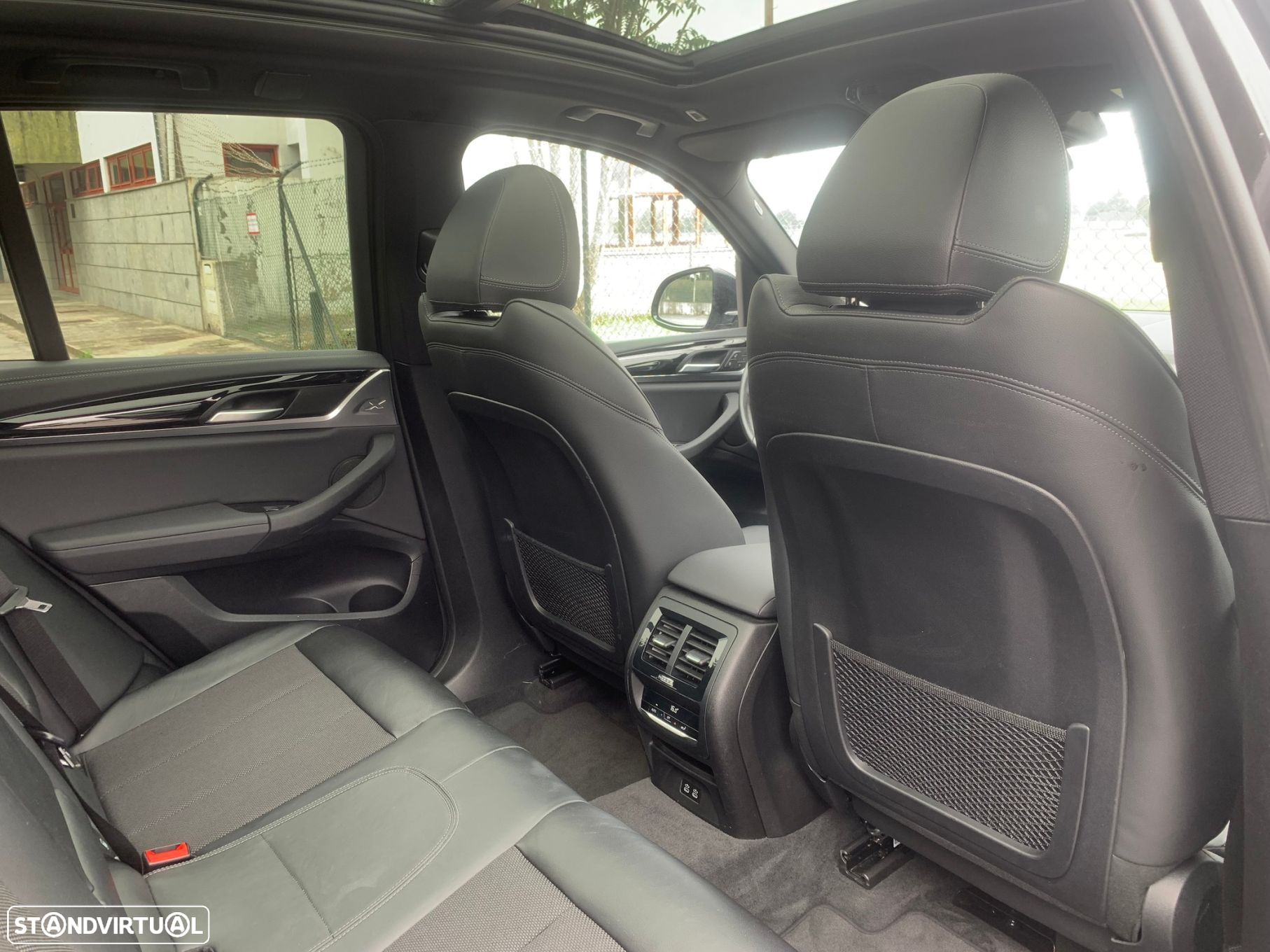 BMW iX3 M Sport Inspiring - 44