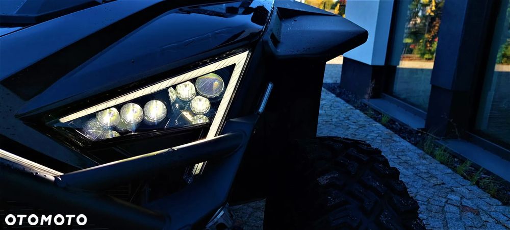 Polaris RZR - 11