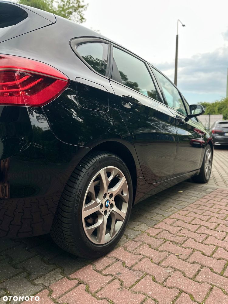 BMW Seria 2 218d - 6