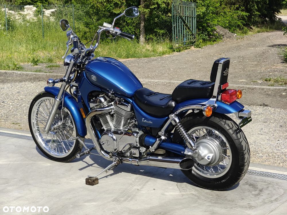 Suzuki Intruder - 6