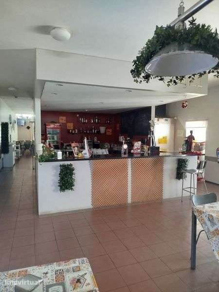 Arrenda-se Espaço Comercial Sandim - Preparado Restaurante / Bar - Grande imagem: 3/8