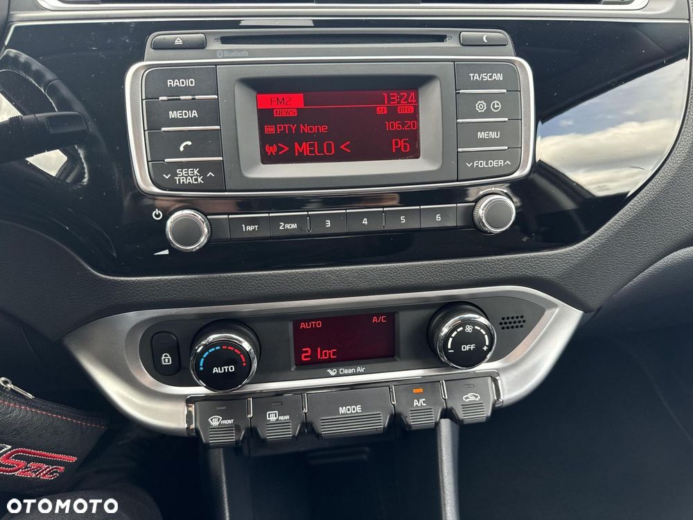 Kia Rio - 24