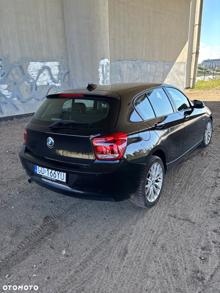 BMW Seria 1 120d Sport Line - 5