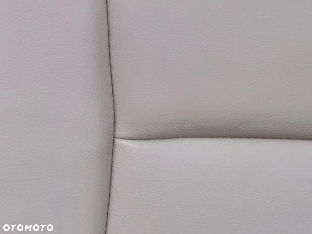TOYOTA HIGHLANDER 20-24r Fotele Kanapy Boczki Skórzane 7 osób - 9