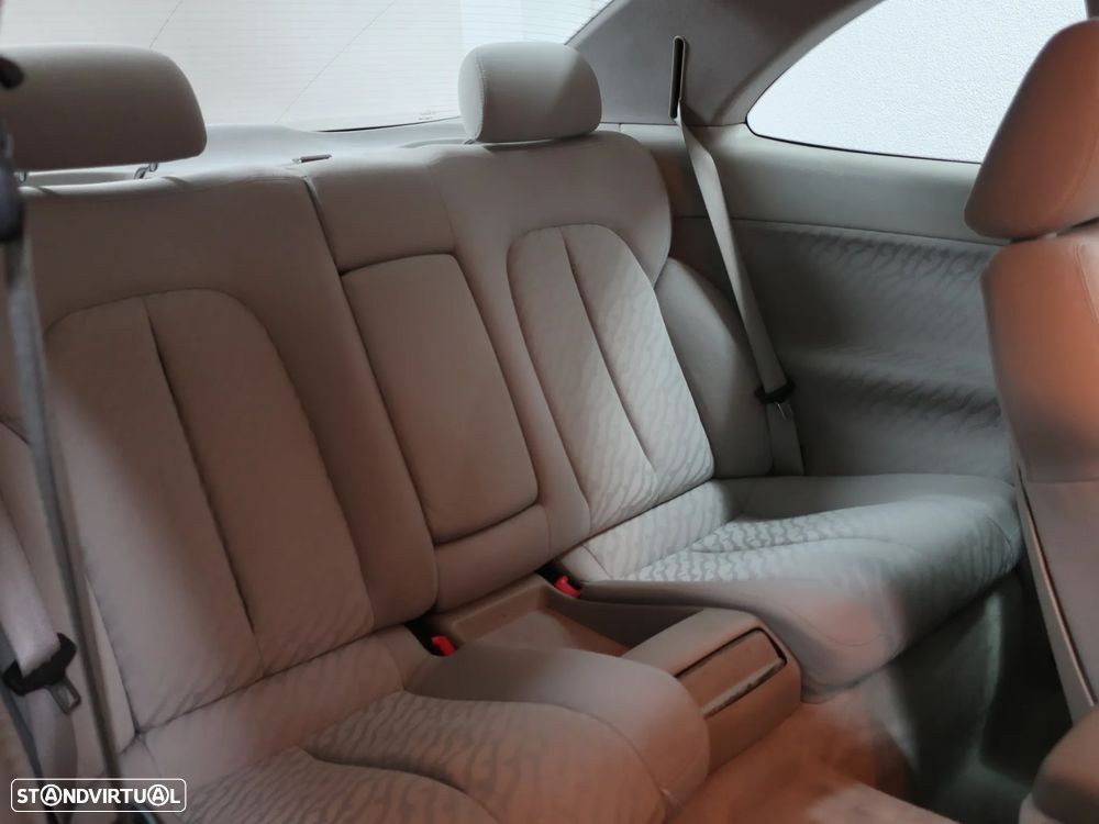 Mercedes-Benz CLK 200 Elegance - 25