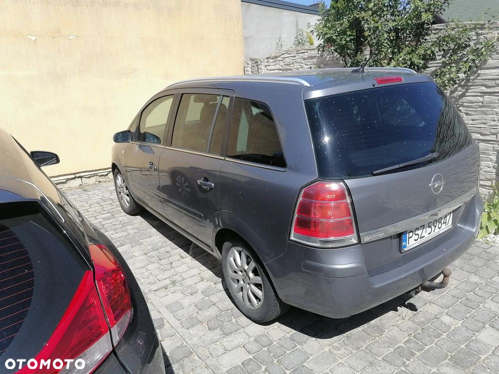 Opel Zafira - 3