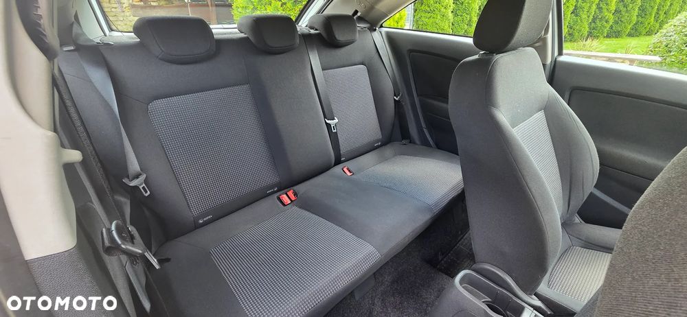 Opel Corsa 1.2 16V Enjoy - 9
