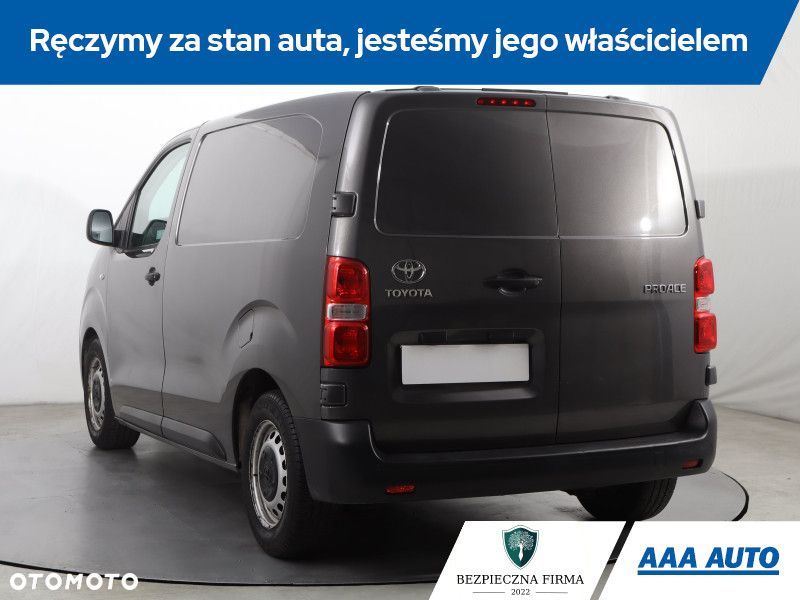 Toyota proace - 5