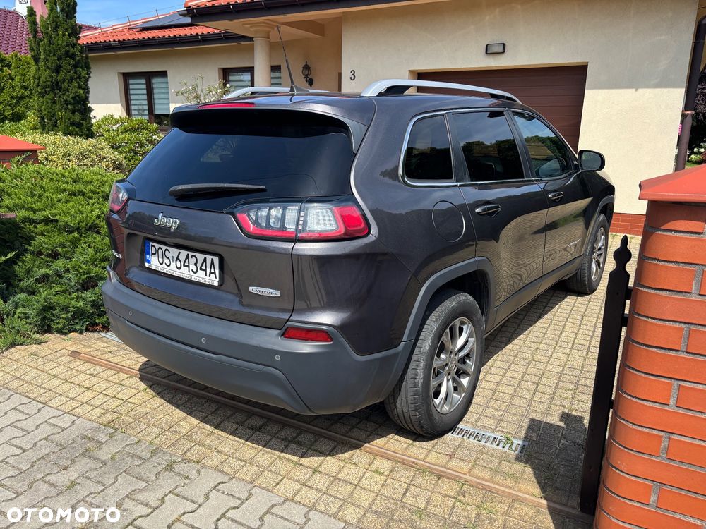 Jeep Cherokee - 5