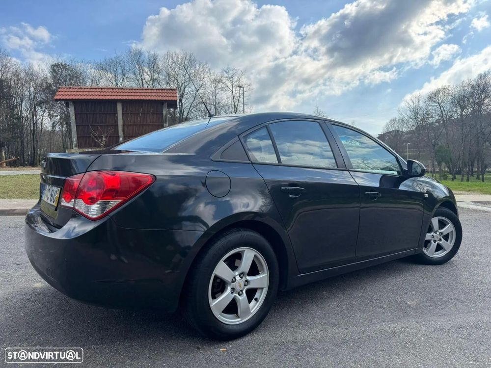 Chevrolet Cruze - 3