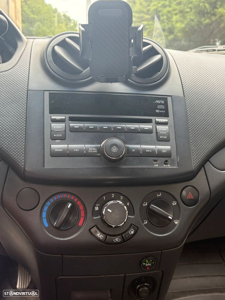 Chevrolet Aveo 1.2 LS Bi-Fuel - 6