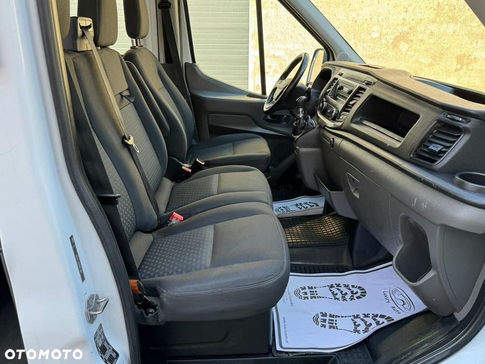 Ford Transit - 10