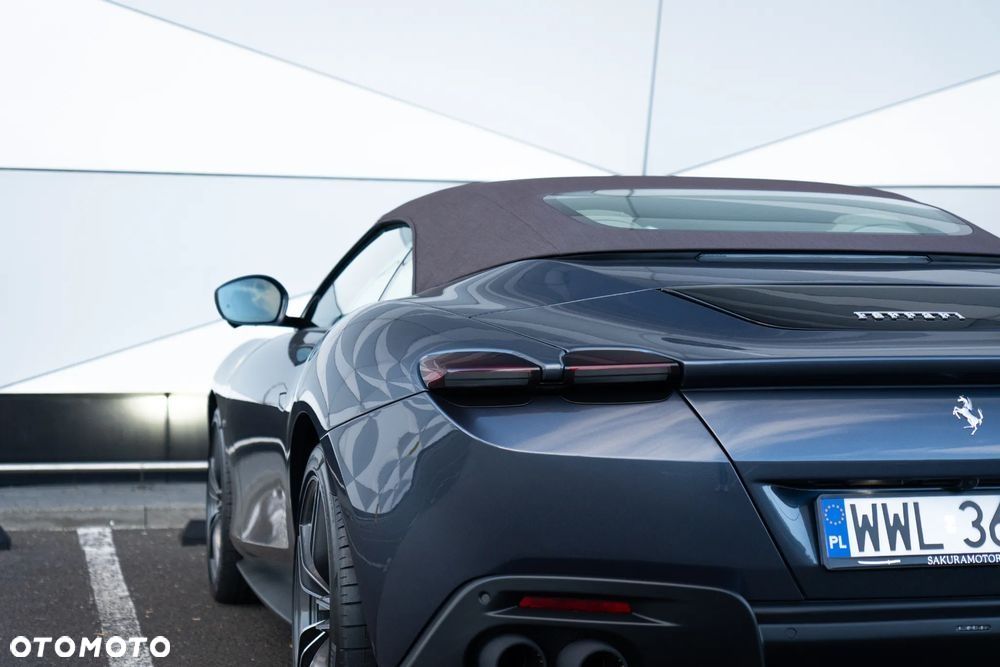 Ferrari Roma Spider 2025