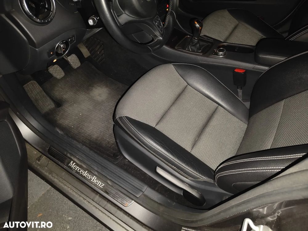 Mercedes-Benz CLA Shooting Brake 180 d BlueEFFICIENCY Edition - 13