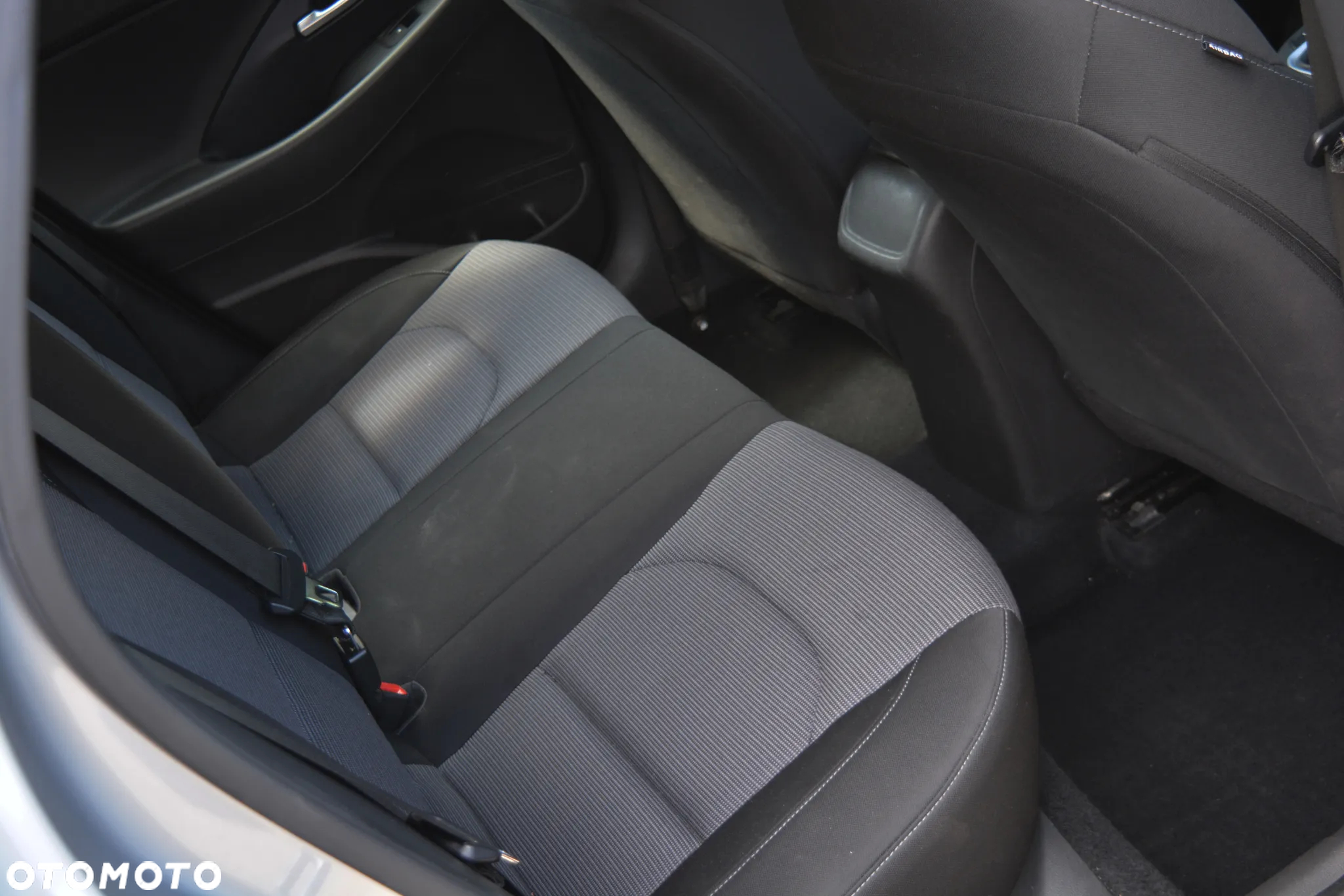 Hyundai i30 1.5 DPI Classic + - 28