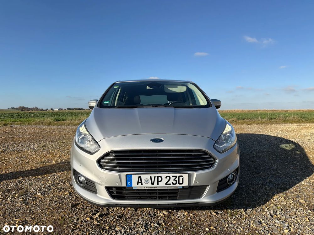 Ford S-Max - 16