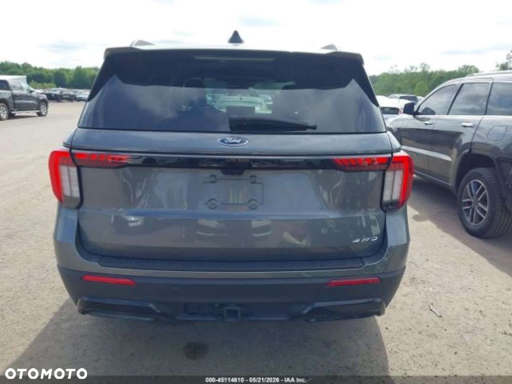 Ford Explorer - 8