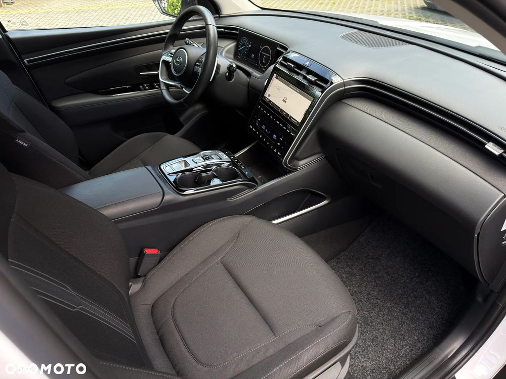 Hyundai Tucson 1.6 T-GDi HEV Executive 4WD - 22