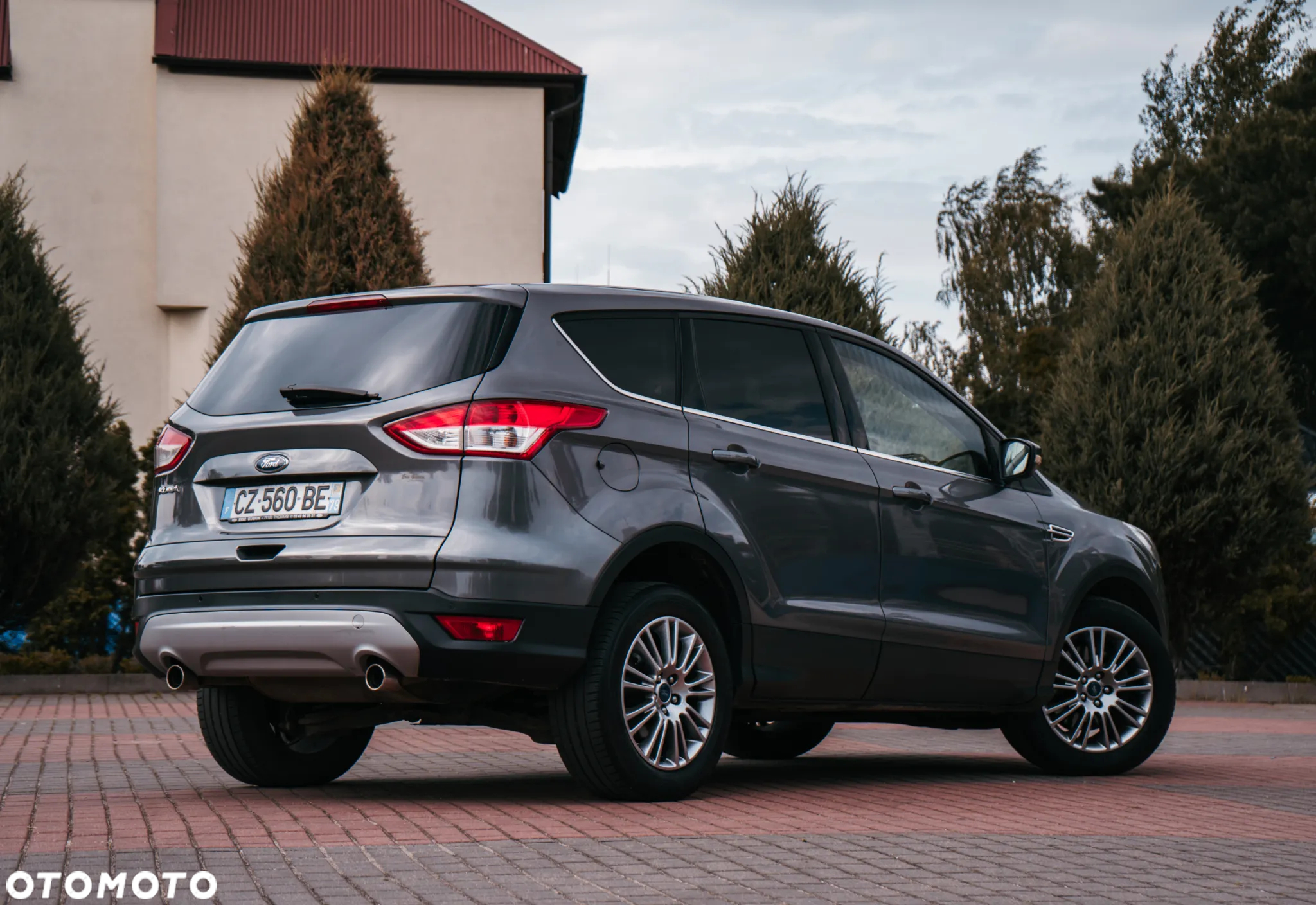 Ford Kuga 2.0 TDCi 2x4 Titanium - 13
