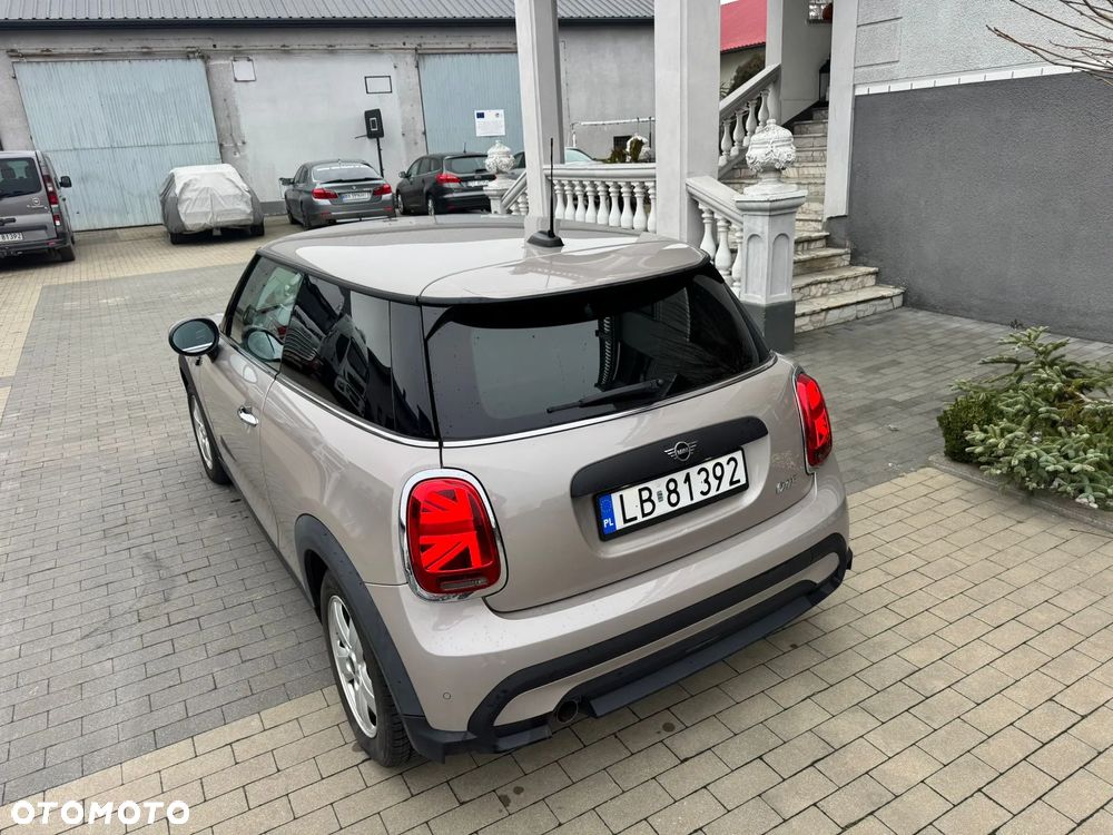 MINI ONE Blackyard - 3