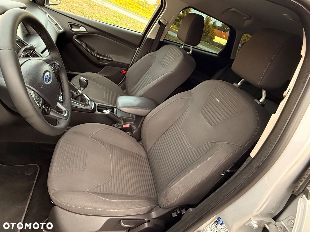 Ford Focus 1.5 EcoBoost Titanium ASS - 23
