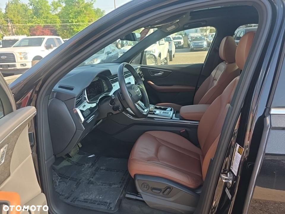 Audi Q7 - 12