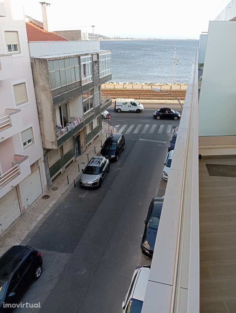 Apartamento T3 com vista sobre o Rio Tejo - Grande imagem: 3/48