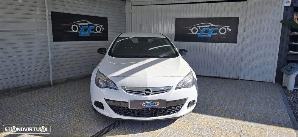 Opel Astra GTC - 3