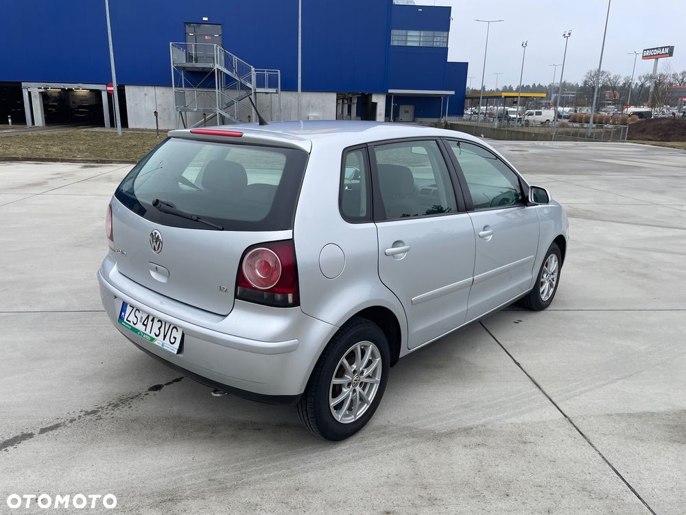 Volkswagen Polo 1.2 Comfortline - 4