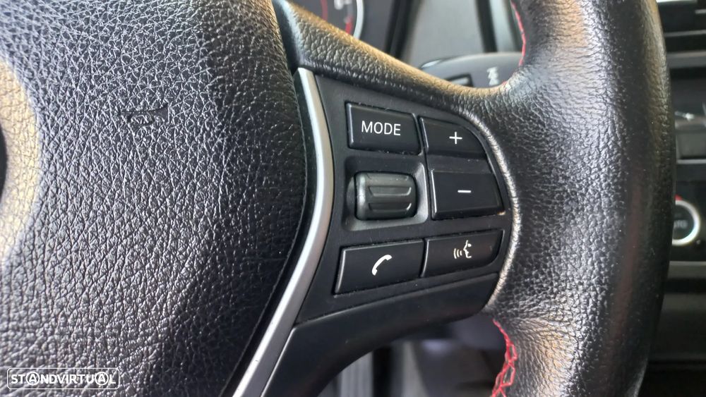 BMW 116 d EDynamics Line Sport — fotografia 14