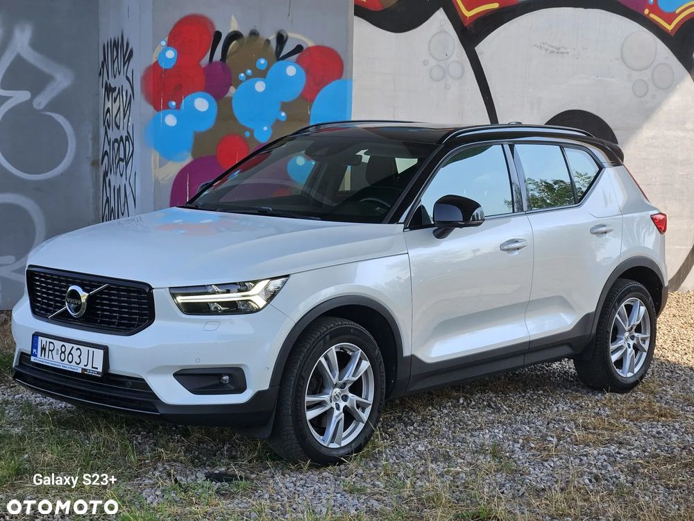 Volvo XC 40 T5 AWD R-Design - 1