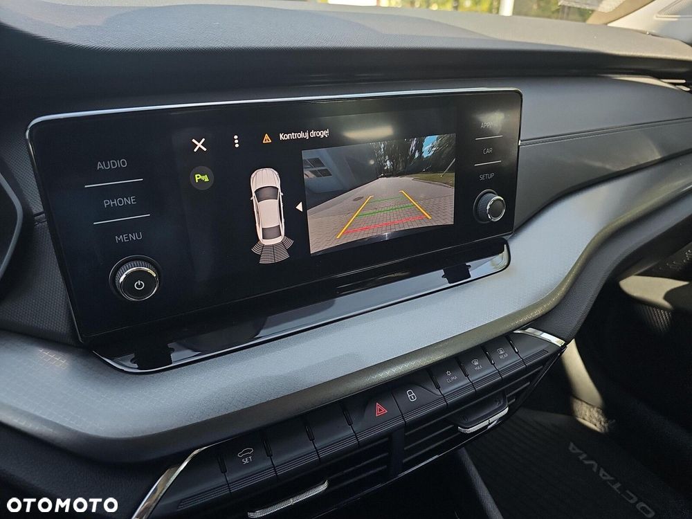 Skoda Octavia 2.0 TDI Ambition DSG - 18