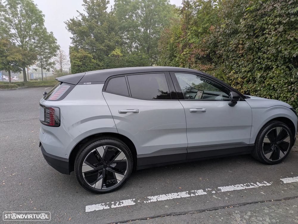 Volvo EX30 69 kWh Single Motor Extended Range Ultra - 3