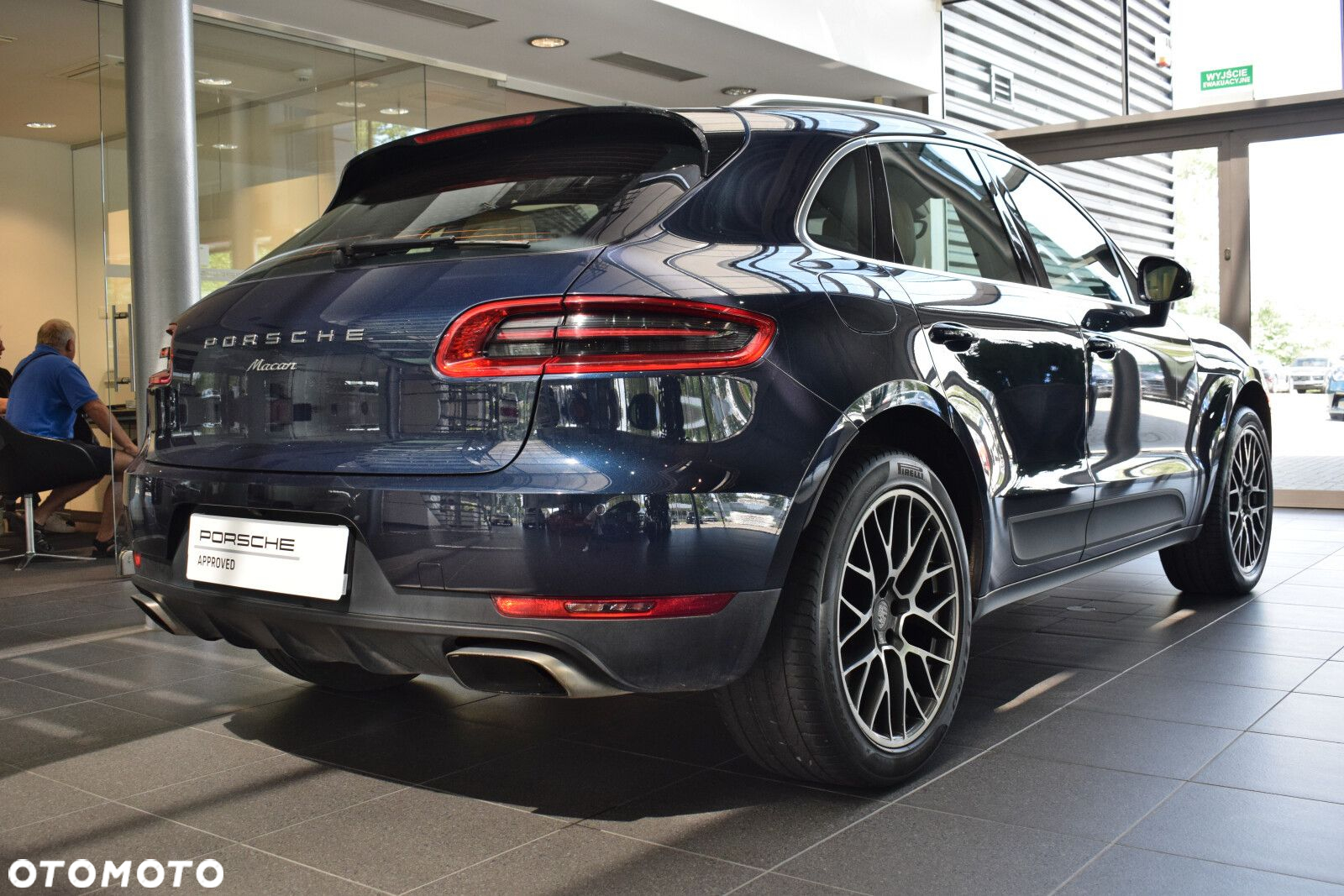 Porsche Macan - 3