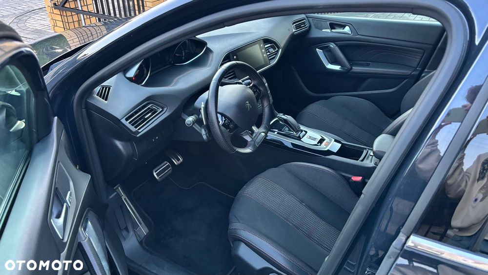 Peugeot 308 PureTech 130 GPF EAT8 Stop & Start Active Business-Paket - 20