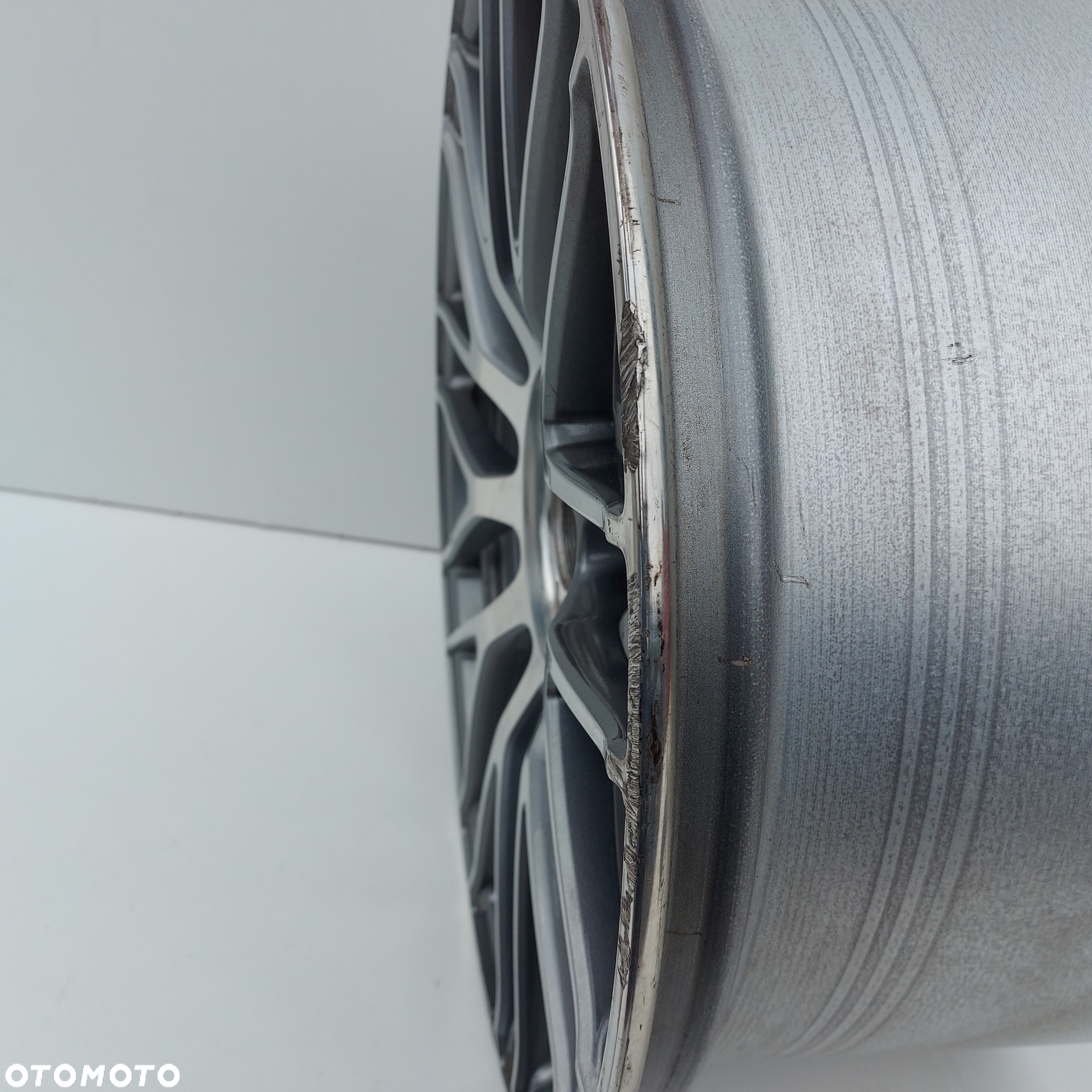 FELGA ALUMINIOWA 20 AMG MERCEDES 1904010800 ORYGINAL DEMONTAZ 11JX20 H2 ET68 - 3