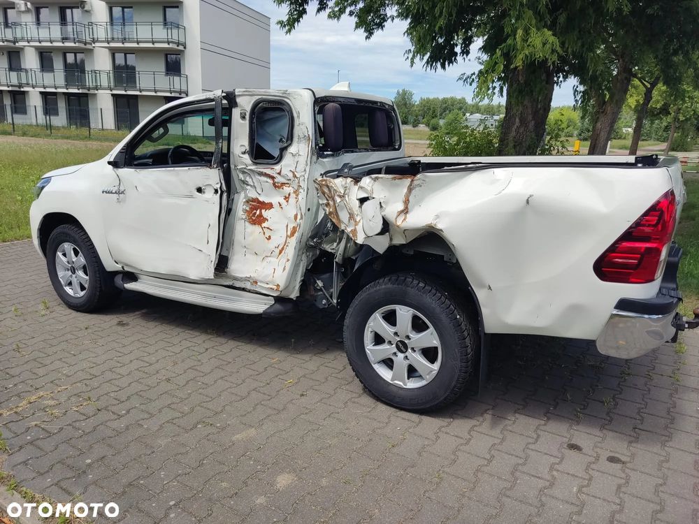 Toyota Hilux - 17