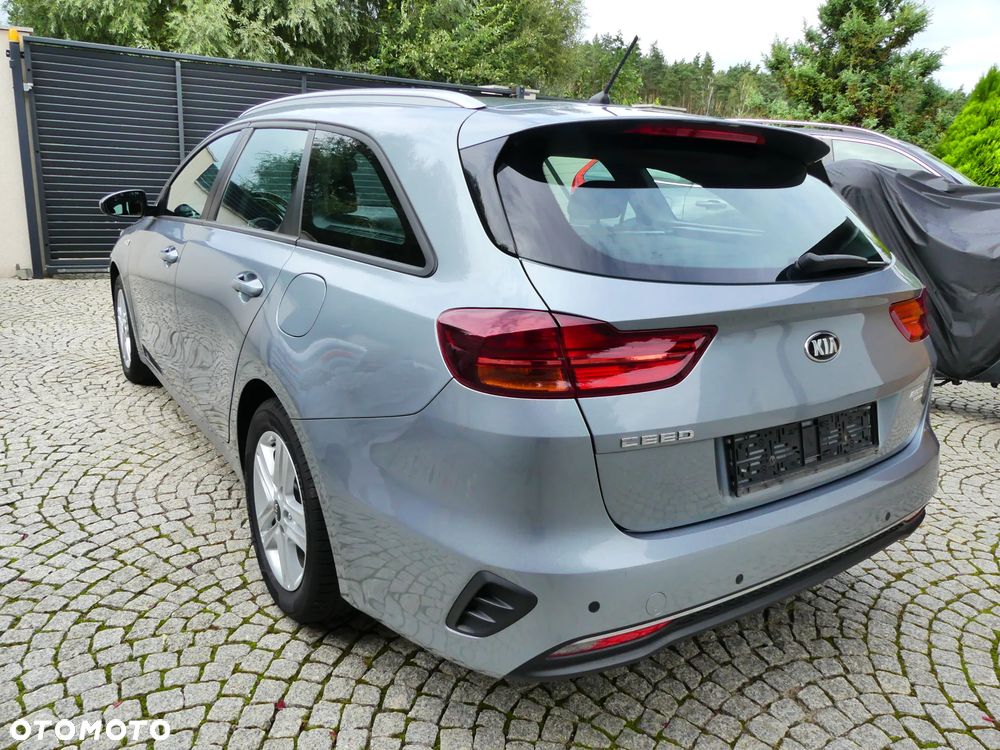 Kia Ceed - 1