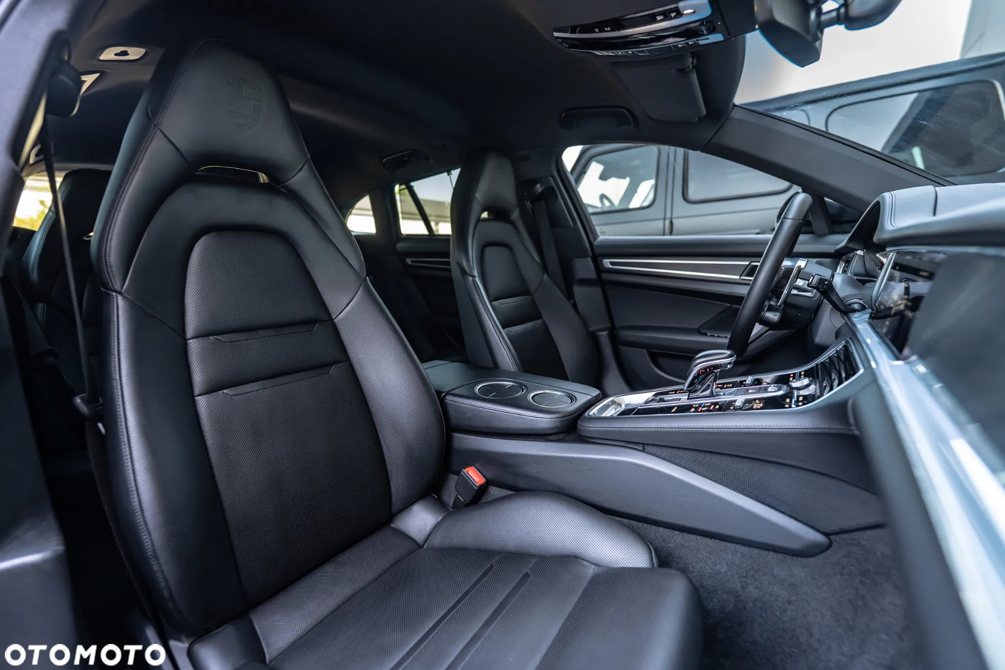 Porsche Panamera 4 e-Hybrid Sport Turismo - 35