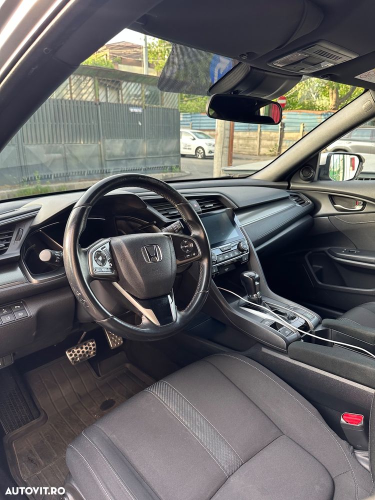 Honda Civic 1.0 VTEC Turbo CVT Elegance - 23