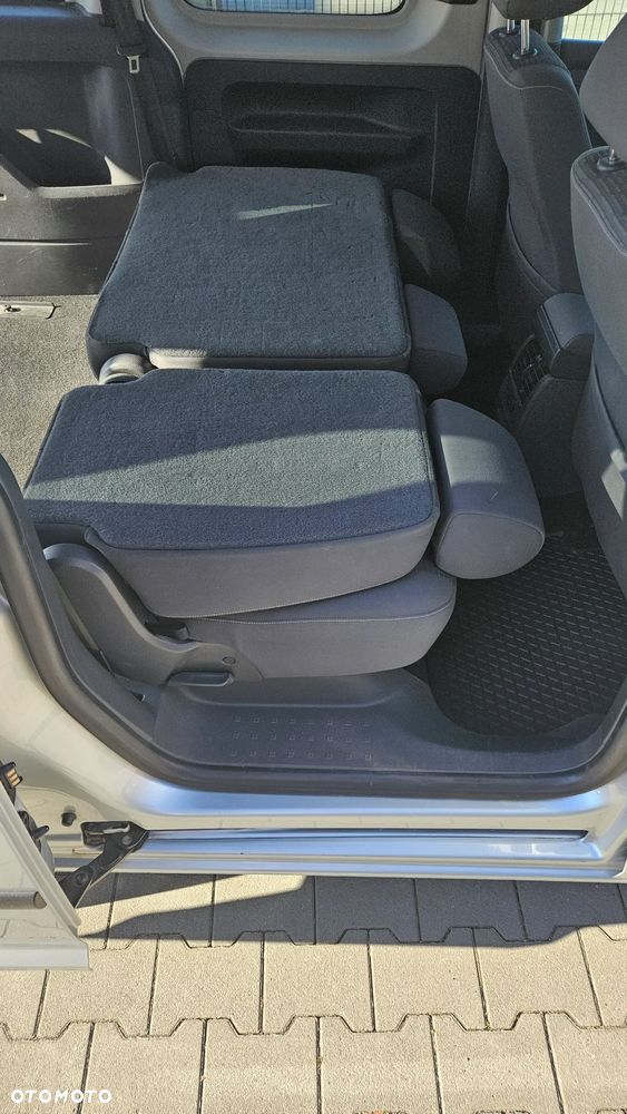 Volkswagen Caddy Comfortline Edition 4Motion DSG - 12