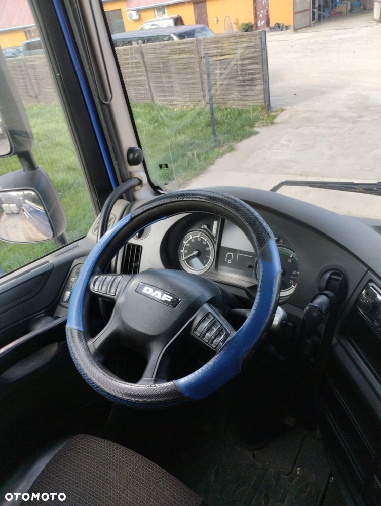 DAF FAR XF - 4