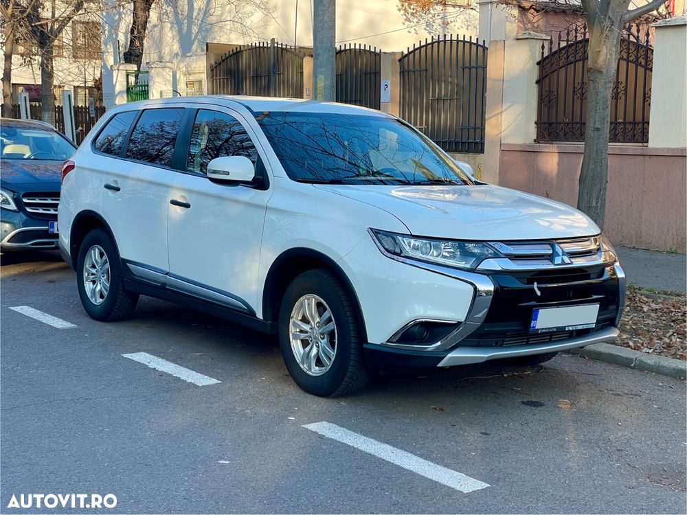 Mitsubishi Outlander 2.2 Litre DI-D AWD Intense - 2