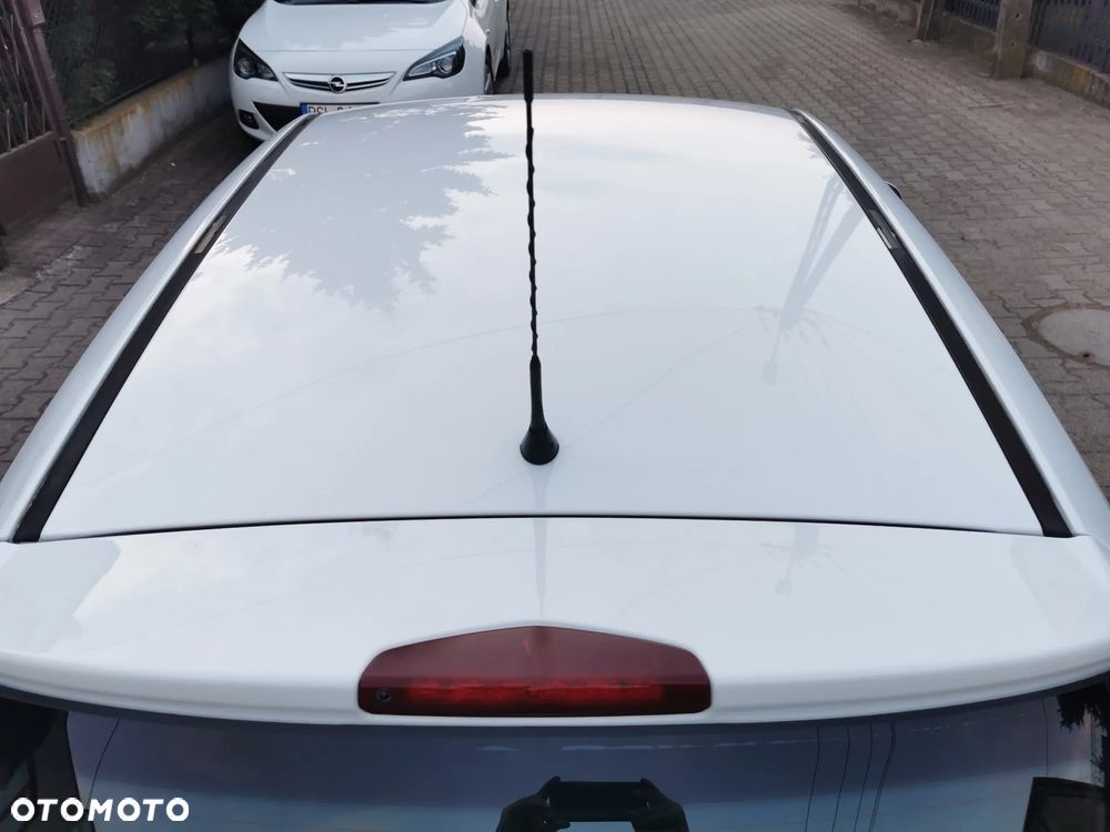 Opel Astra 1.6 Innovation - 22