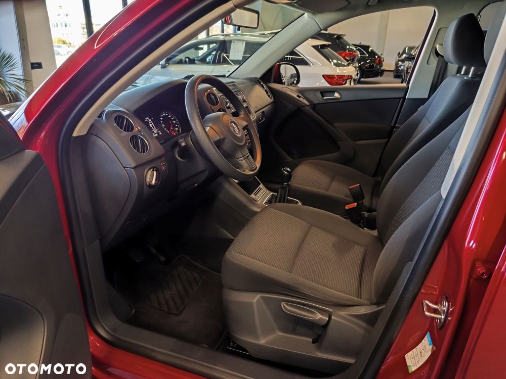 Volkswagen Tiguan 2.0 TDI DPF BlueMotion Technology Trend & Fun - 6