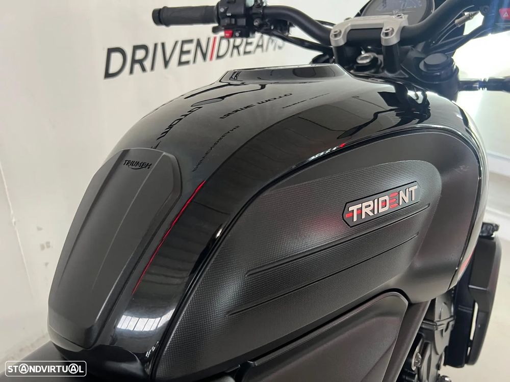 Triumph Trident 660 - 11